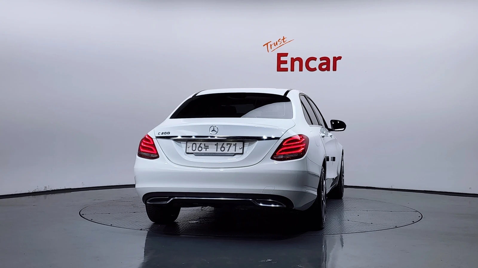Mercedes-Benz C 200, снимка 4 - Автомобили и джипове - 54967923