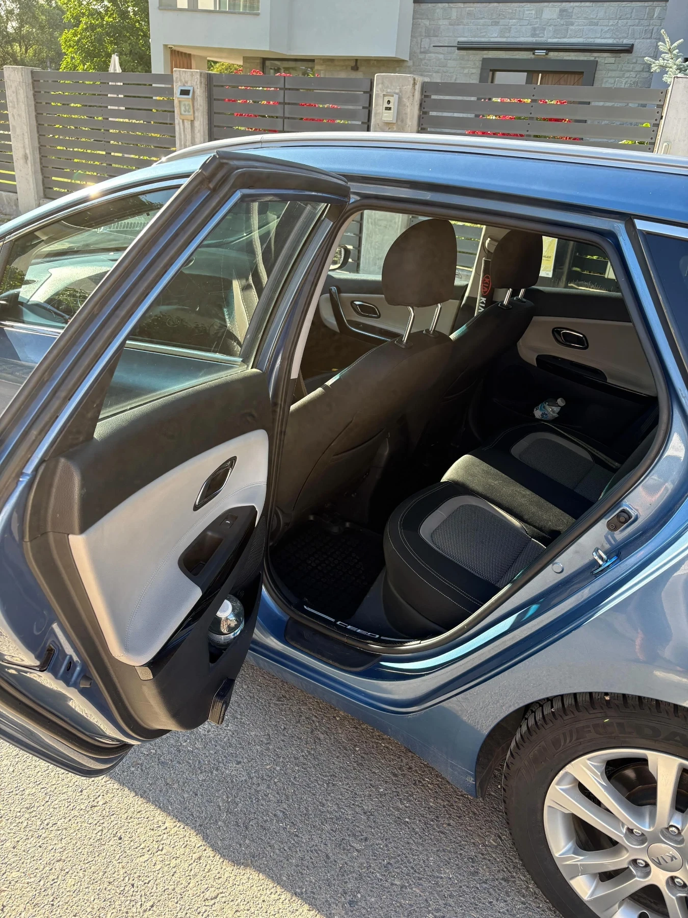 Kia Ceed, снимка 3 - Автомобили и джипове - 55165579