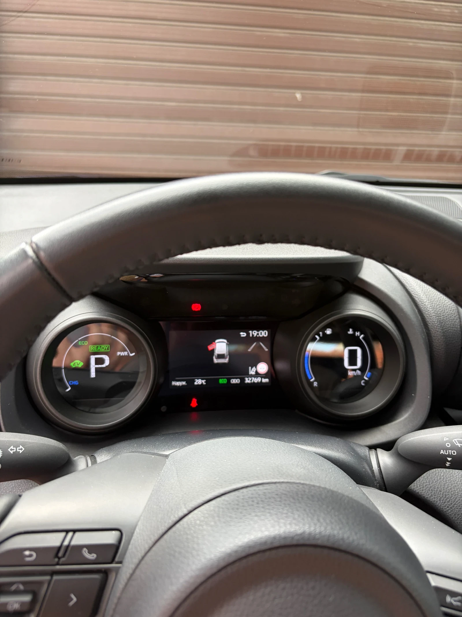 Toyota Yaris Cross, снимка 6 - Автомобили и джипове - 55524390