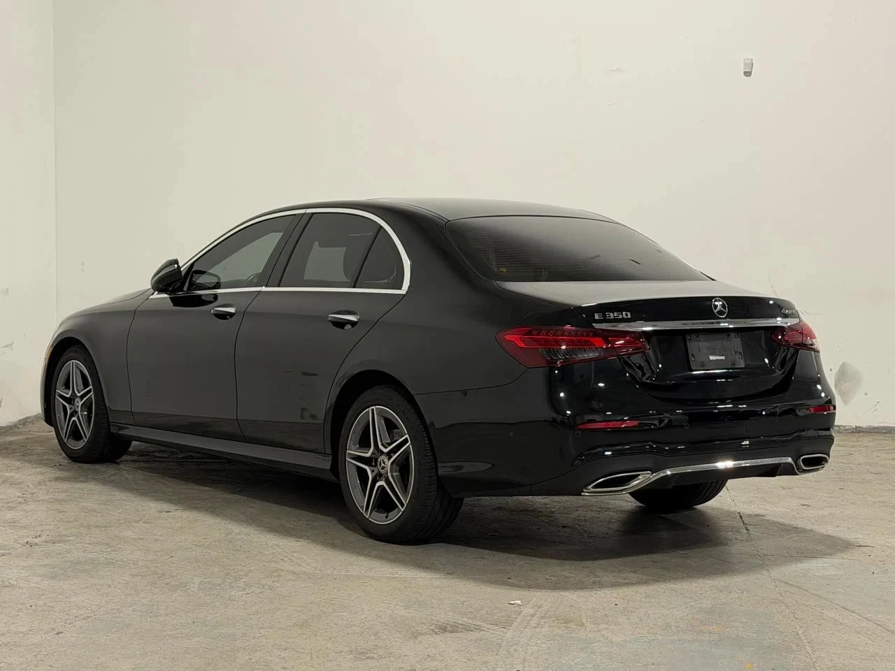 Mercedes-Benz E 350 4MATIC AMG Line, снимка 4 - Автомобили и джипове - 56074102
