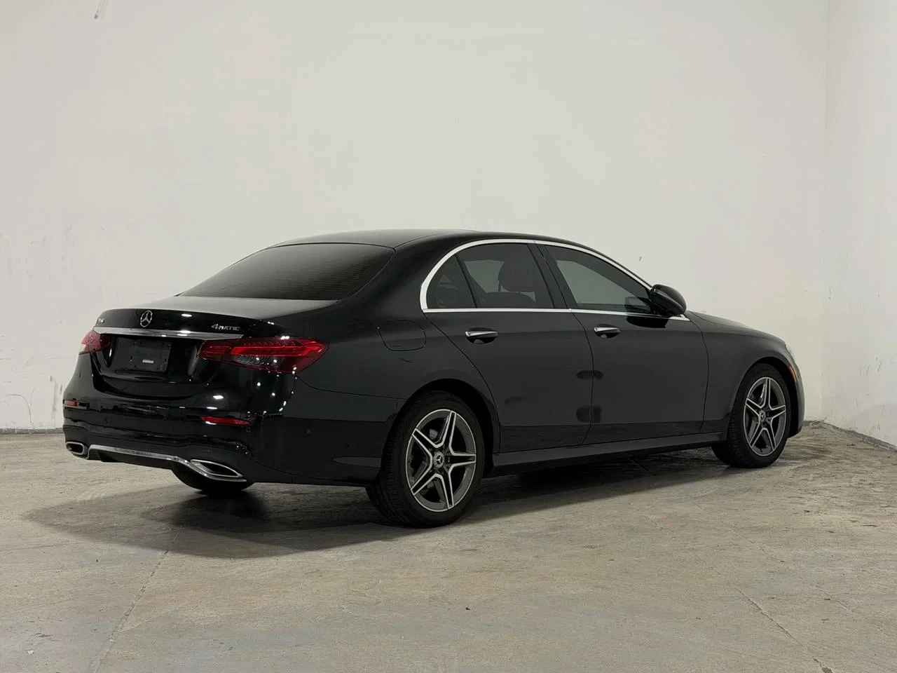 Mercedes-Benz E 350 4MATIC AMG Line, снимка 6 - Автомобили и джипове - 56074102