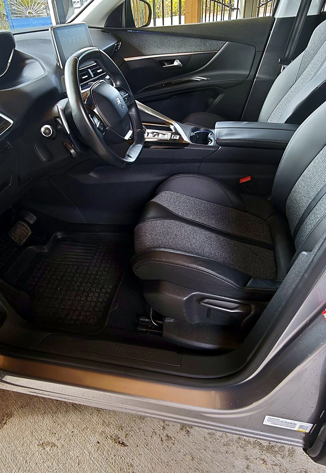Peugeot 5008 1.6 BlueHDi Автоматик Allure 6+ 1 360 камера, снимка 12 - Автомобили и джипове - 56227127