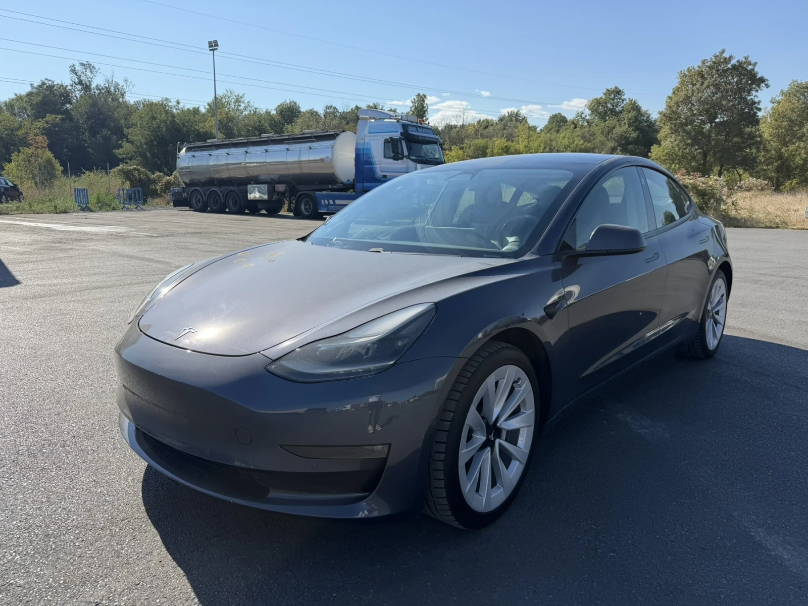 Tesla Model 3 Dual motor long range 