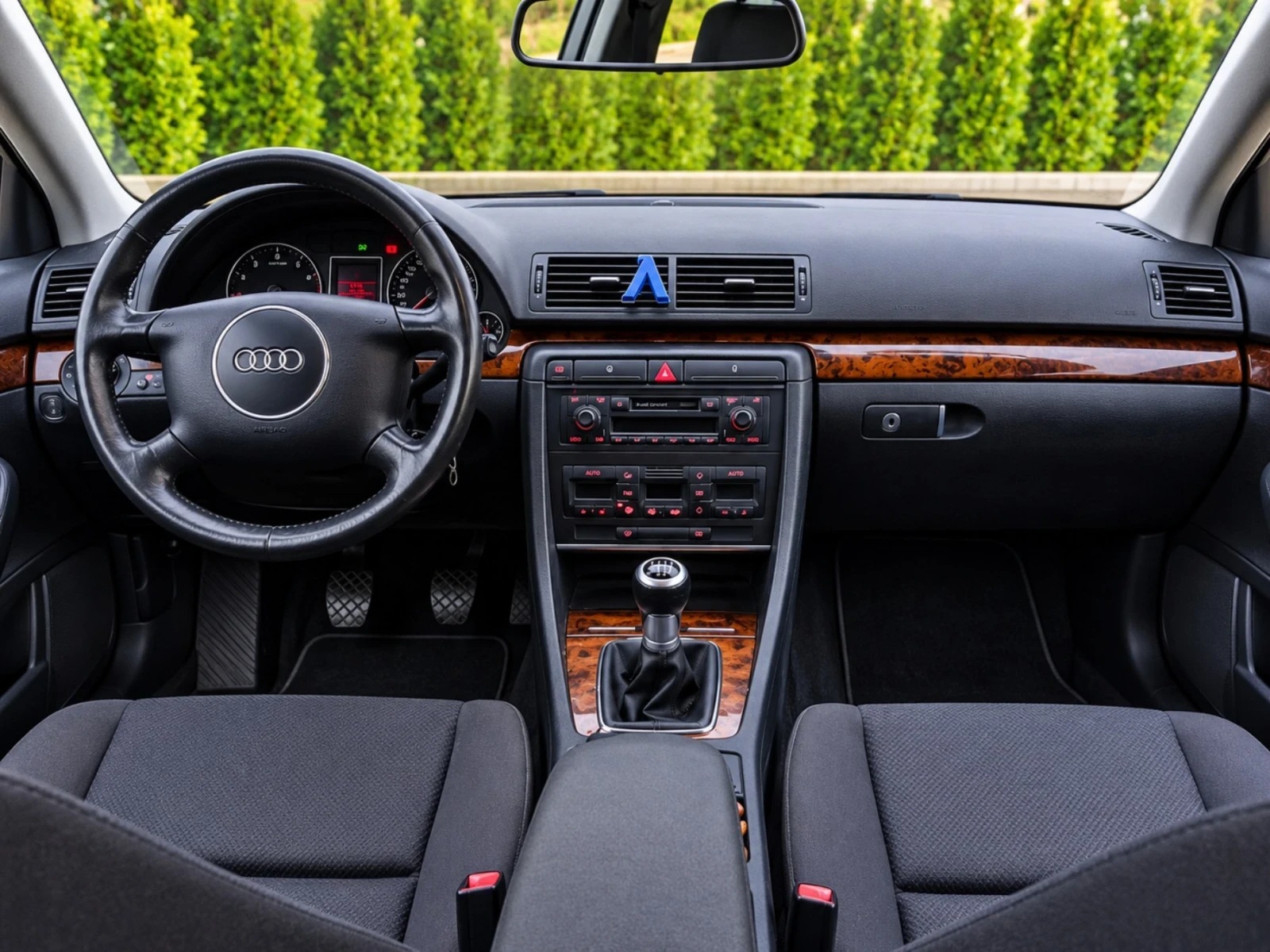 Audi A4, снимка 4 - Автомобили и джипове - 56750399