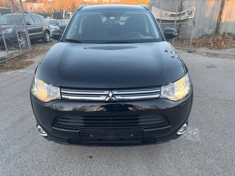 Mitsubishi Outlander 2.2DID 4x4 7места Швейцария, снимка 2 - Автомобили и джипове - 49468897