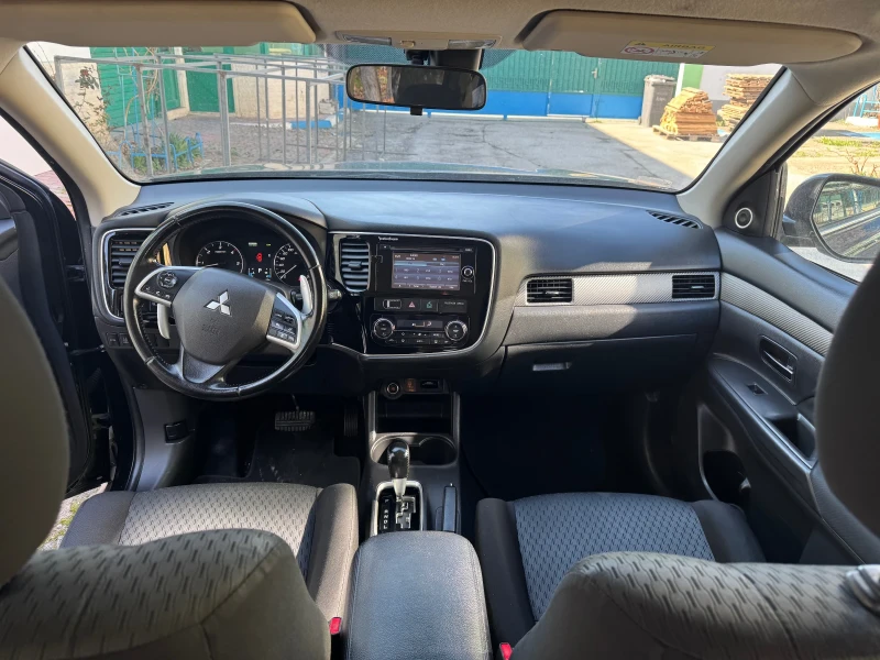 Mitsubishi Outlander 2.2DID 4x4 7места Швейцария, снимка 9 - Автомобили и джипове - 49468897