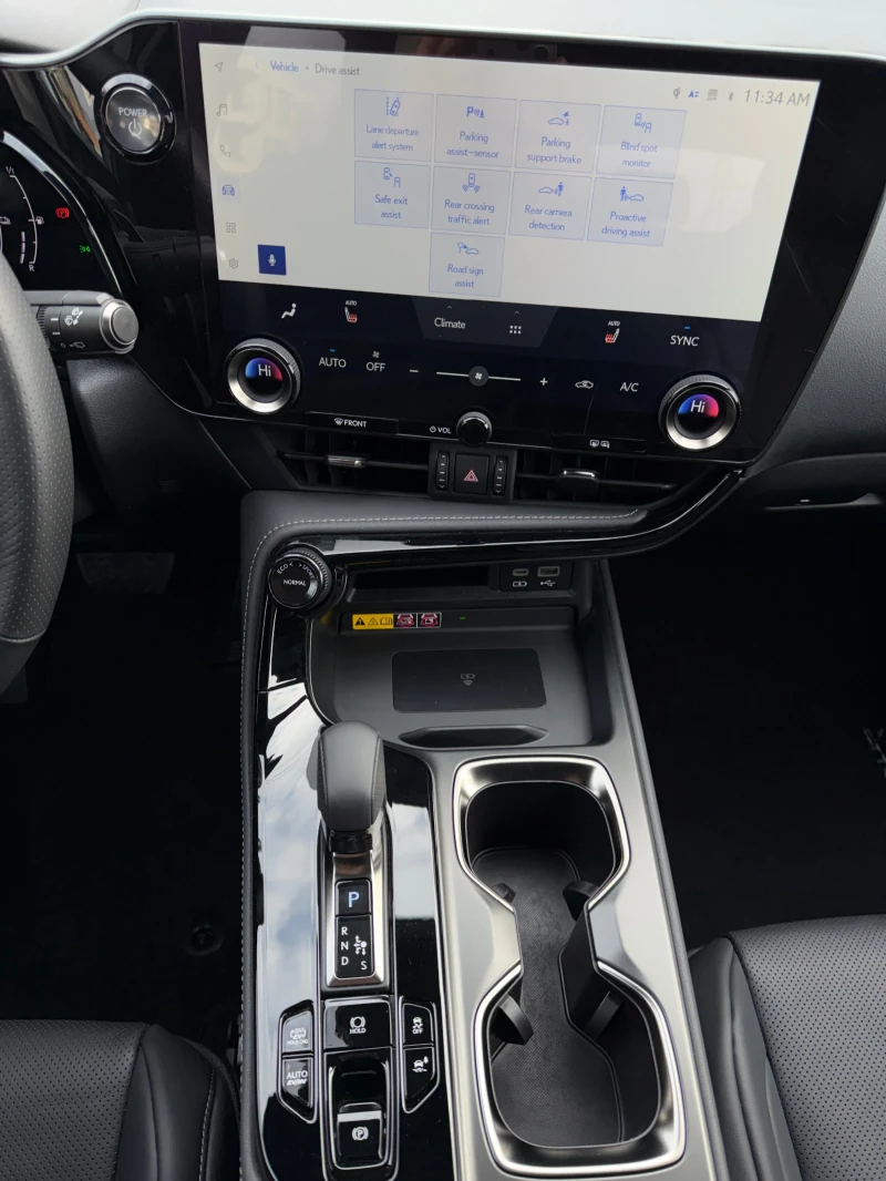 Lexus NX 450 Hybrid Наличен Реални Км, снимка 13 - Автомобили и джипове - 52655704