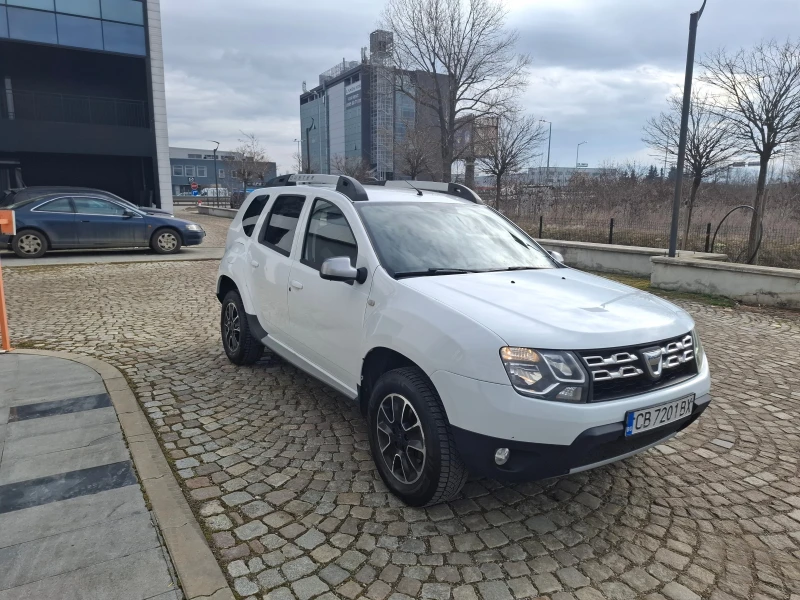Dacia Duster 1.5 dCI 4x4, снимка 3 - Автомобили и джипове - 52704749