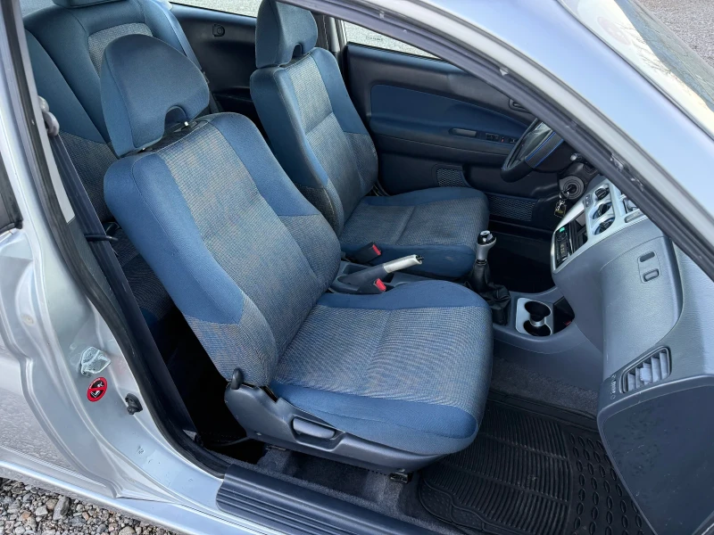 Honda Hr-v 1.6i 4х4/Климатик/Обслужена, снимка 12 - Автомобили и джипове - 52934989