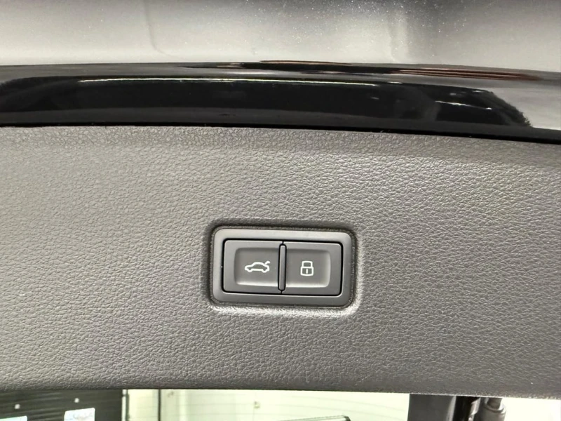 Audi SQ5 Technik  CARFAX, снимка 12 - Автомобили и джипове - 53108437