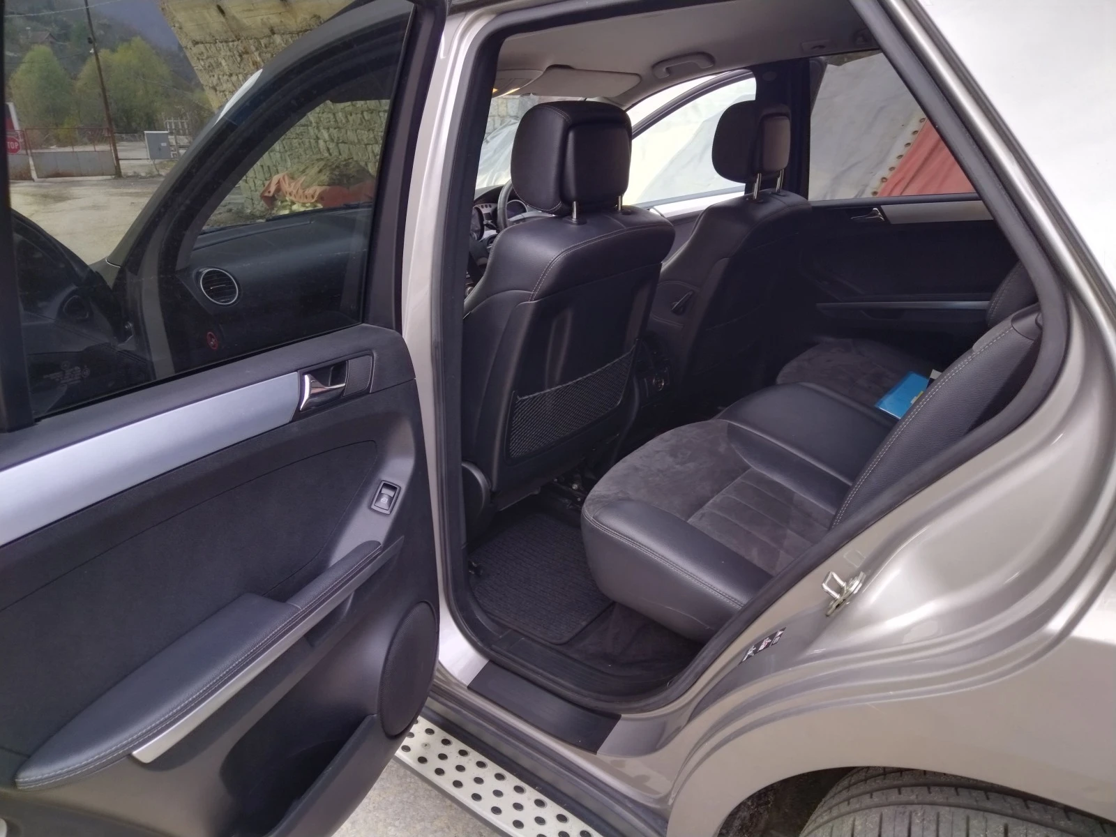 Mercedes-Benz ML 320 Cdi, снимка 15 - Автомобили и джипове - 53981970