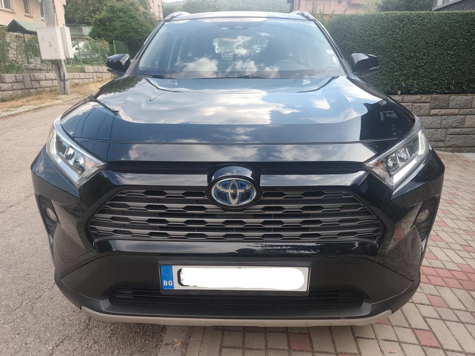 Toyota Rav4 2.5 Хибрид 222к.с Валидна Гаранция - изображение 6