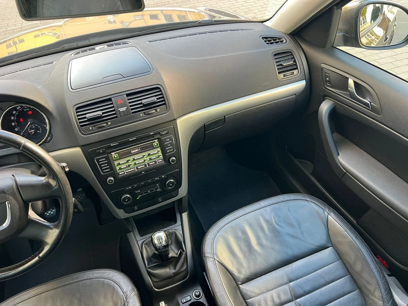 Skoda Yeti 1.2 TSI.Кожа, ТОП  | Mobile.bg — изображение 13