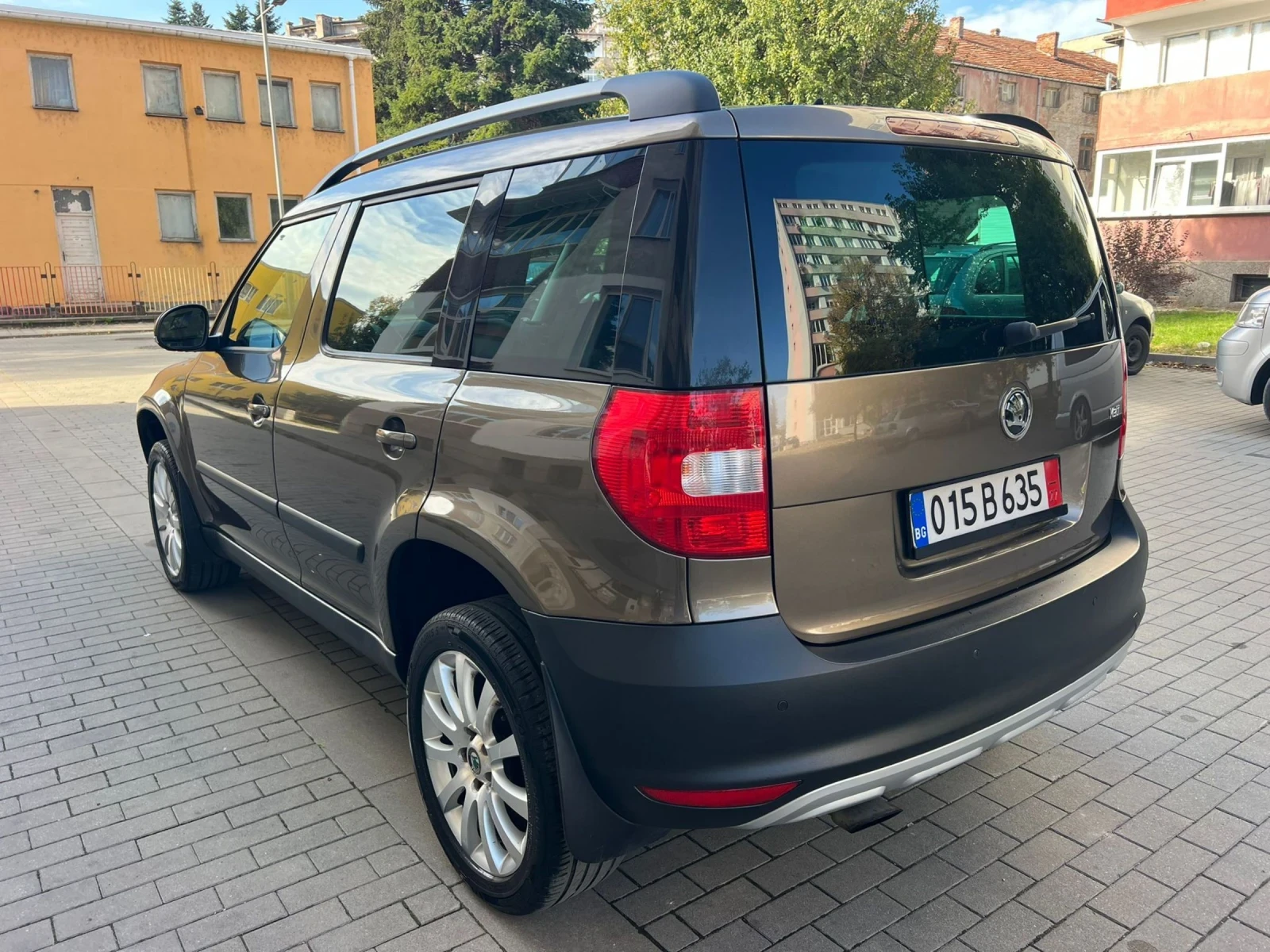 Skoda Yeti 1.2 TSI.Кожа, ТОП  | Mobile.bg — изображение 3