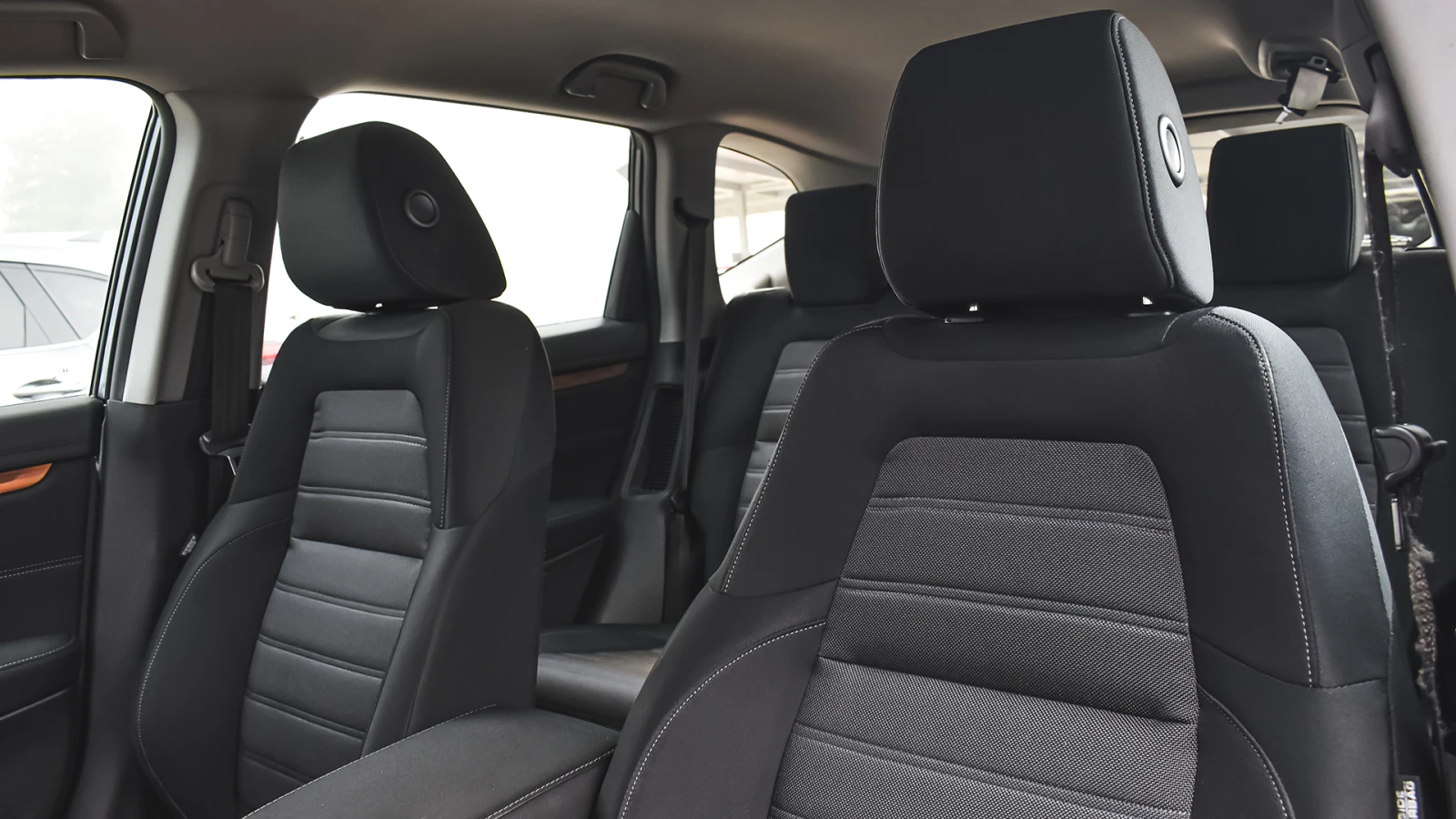 Honda Cr-v 2.0 i-MMD Elegance Hybrid Automatic - изображение 10