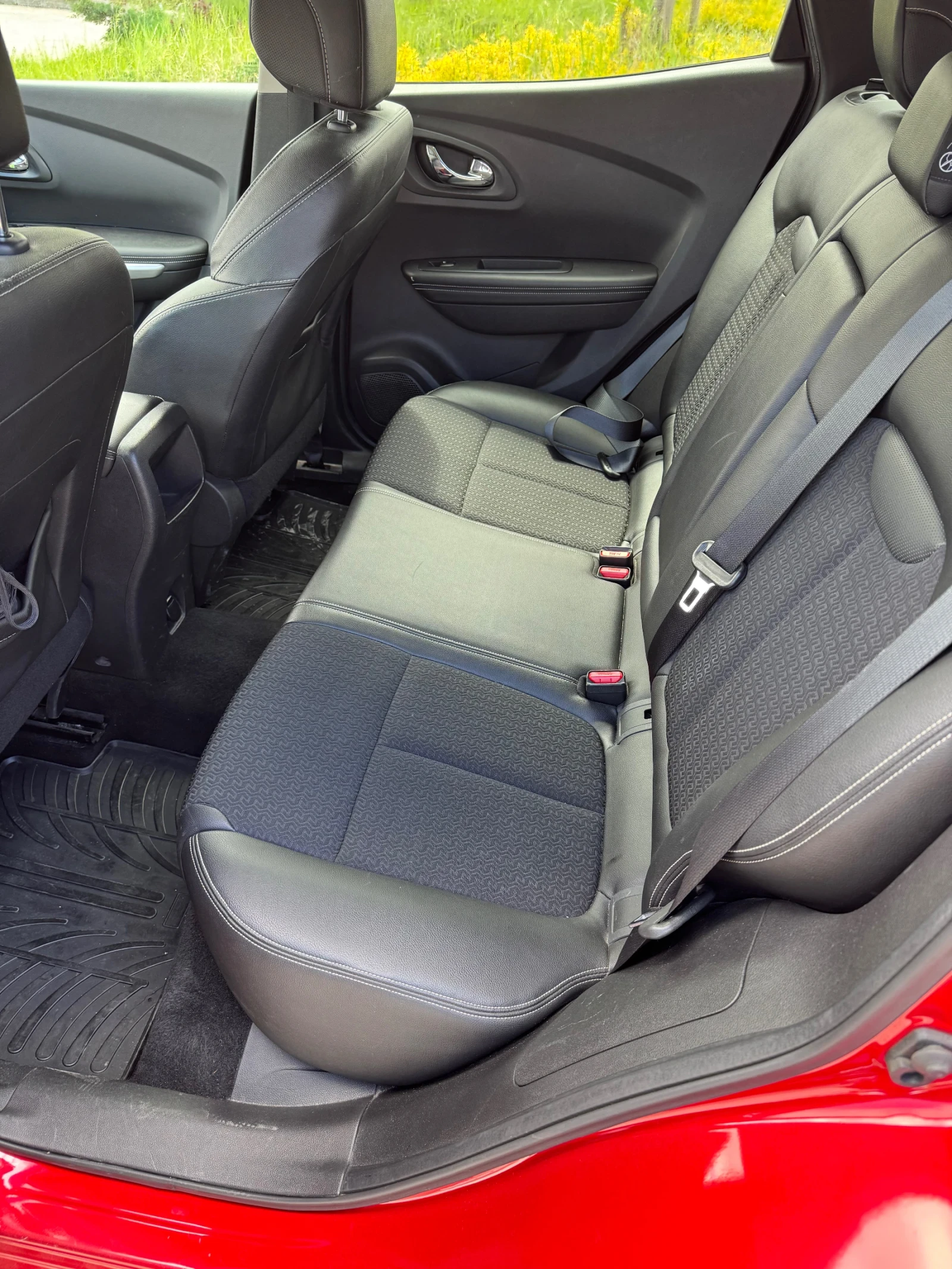 Renault Kadjar 1.6dCI 130kc, реални километри един собственик, снимка 7 - Автомобили и джипове - 54382999