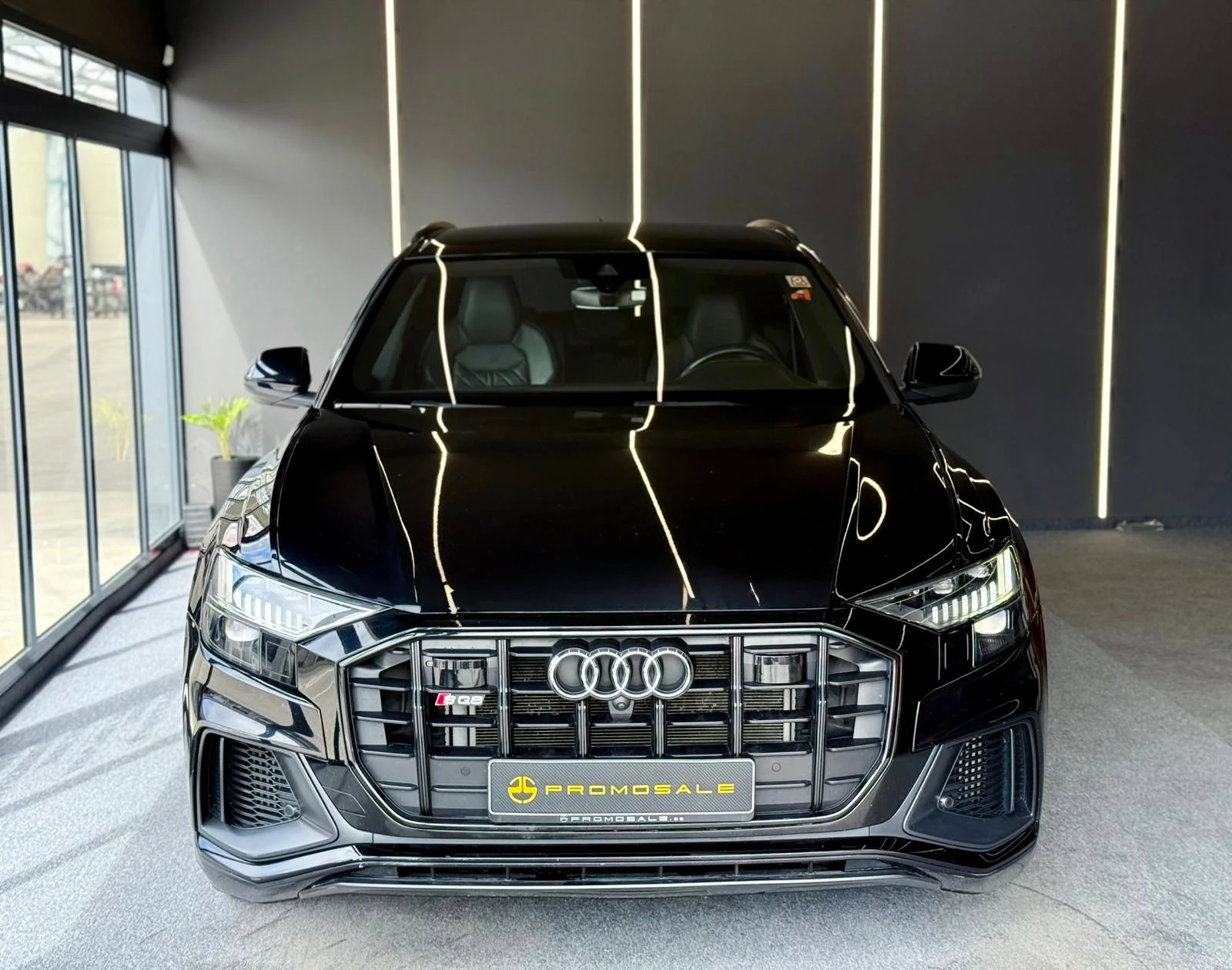 Audi SQ8 S - Line* Quattro* B&O* 360* Лизинг , снимка 2 - Автомобили и джипове - 54454863