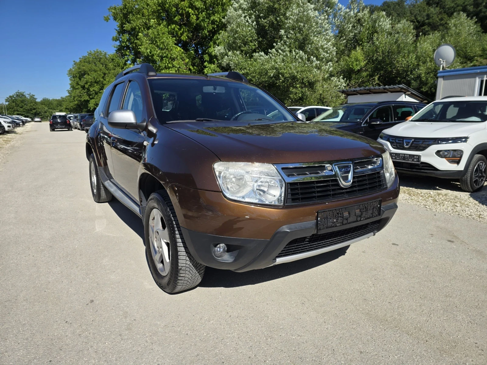 Dacia Duster 1.5DCI 110к.с Топ състояние , снимка 2 - Автомобили и джипове - 54932547