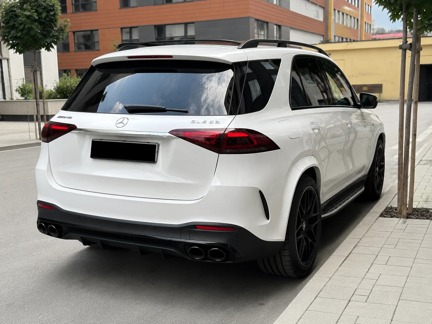 Mercedes-Benz GLE 53 4MATIC SUV, снимка 2 - Автомобили и джипове - 55217976