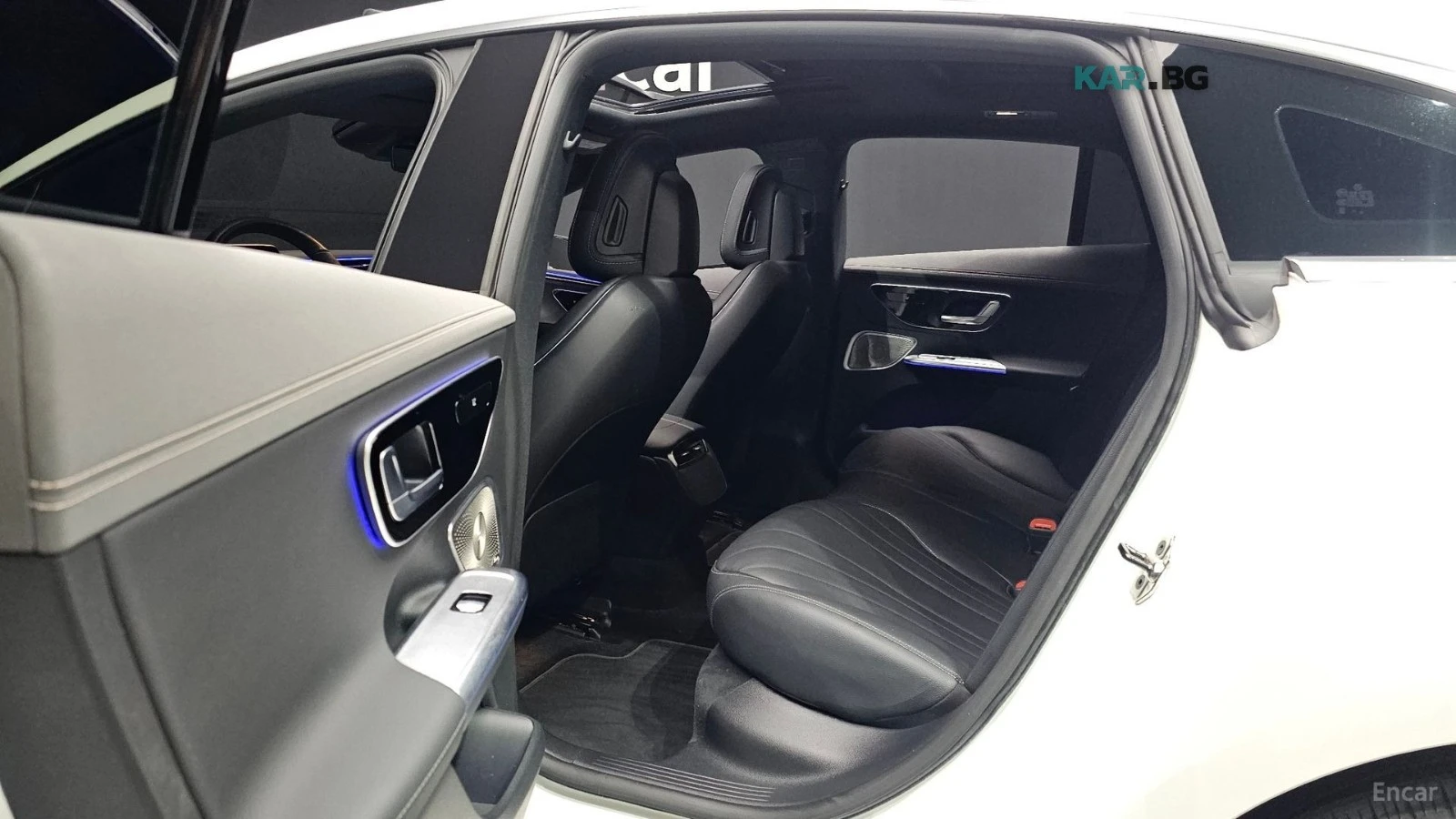 Mercedes-Benz EQE 350+ | ОБДУХВАНЕ | ПАНОРАМА | BURMESTER, снимка 13 - Автомобили и джипове - 56084006