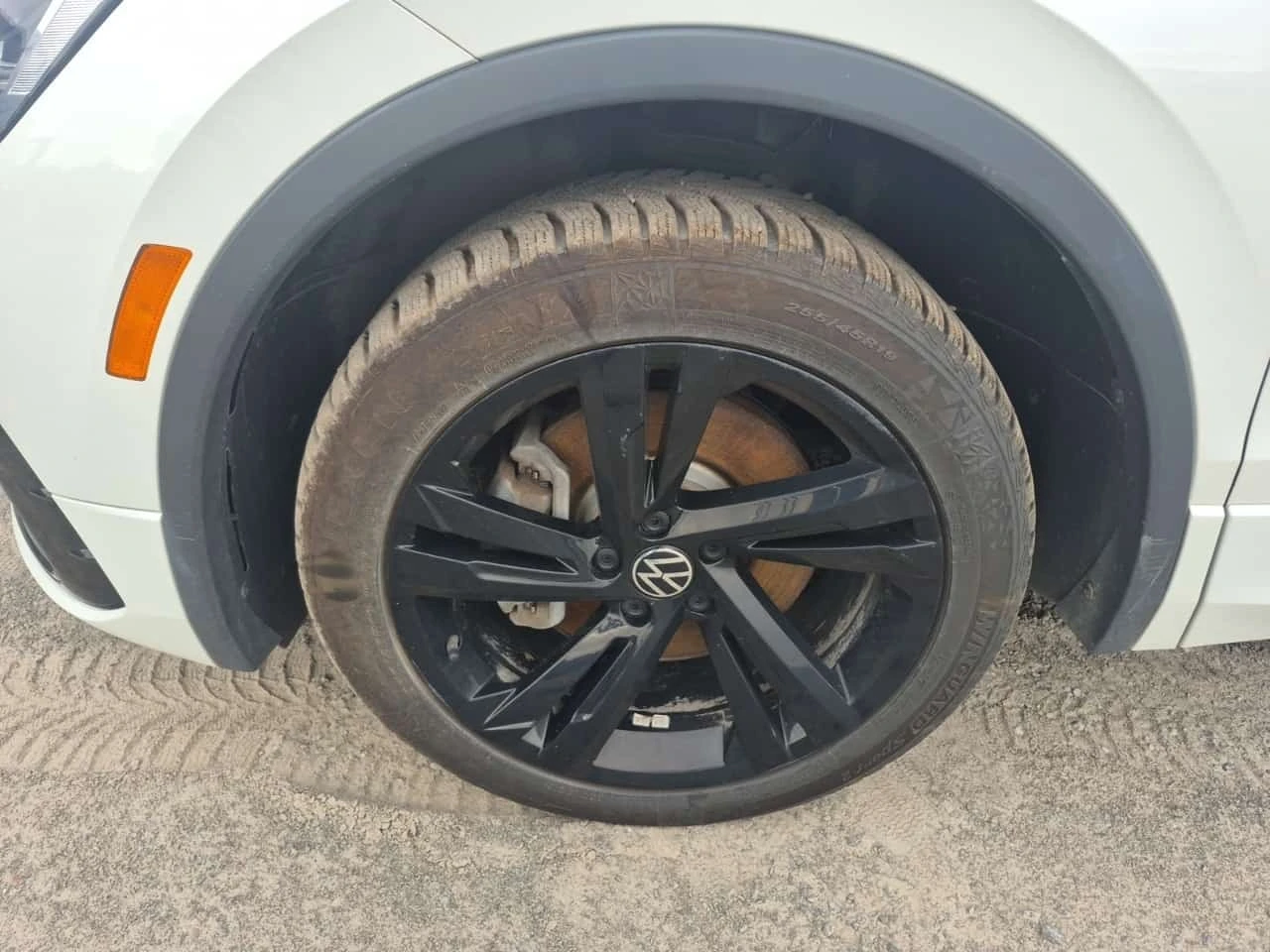 VW Tiguan * COMFORTLINE R LINE BLACK EDITION * CARFAX *  | Mobile.bg � ����������� 5