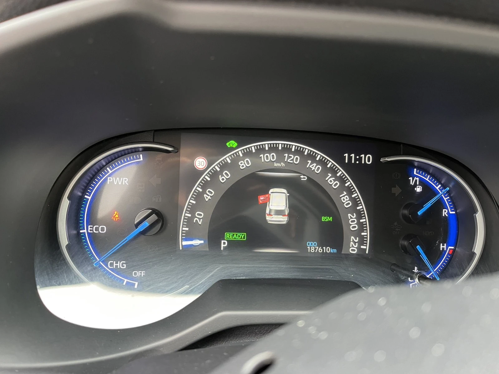 Toyota Rav4, снимка 12 - Автомобили и джипове - 56718154