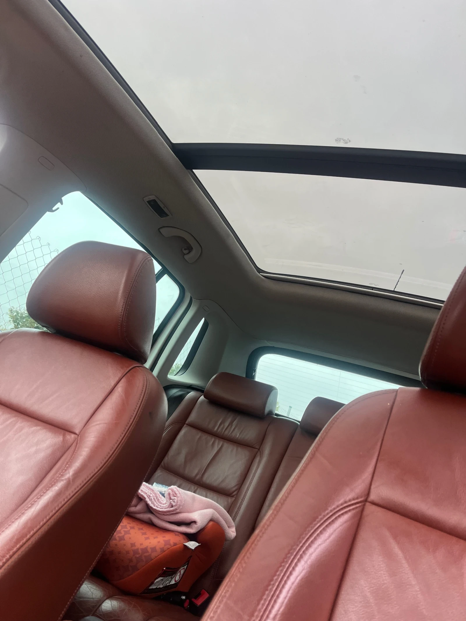 VW Tiguan, снимка 13 - Автомобили и джипове - 56747504