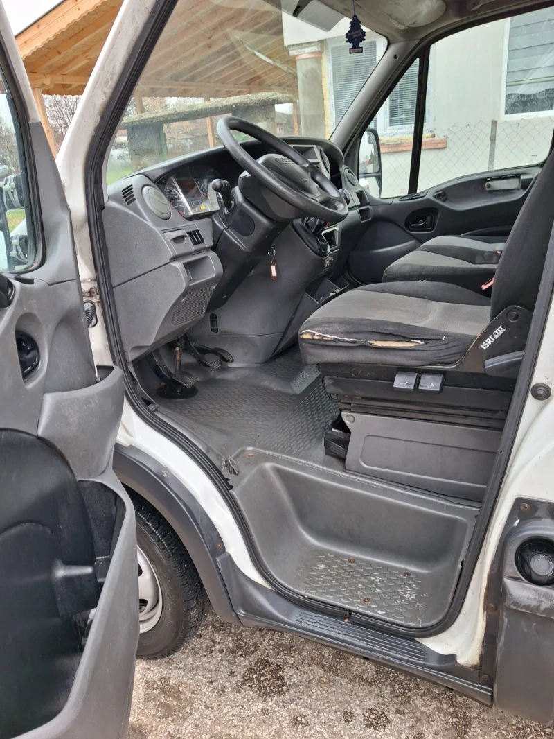 Iveco Daily 2.3 130к.с, снимка 6 - Бусове и автобуси - 48648144