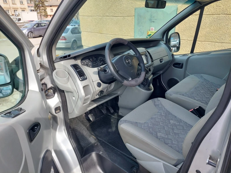 Opel Vivaro КЛИМАТИК-1.9-CDTI--101кс-ТОП СЪСТОЯНИЕ, снимка 10 - Бусове и автобуси - 49236680