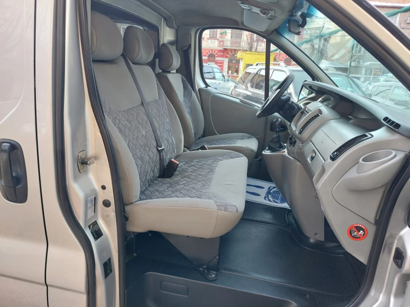 Opel Vivaro КЛИМАТИК-1.9-CDTI--101кс-ТОП СЪСТОЯНИЕ, снимка 9 - Бусове и автобуси - 49236680