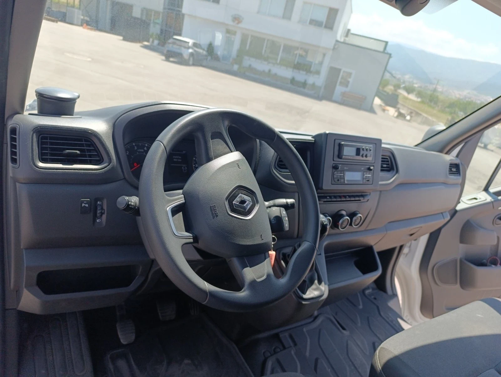 Renault Master Хладилен Termoming V300Max - изображение 9