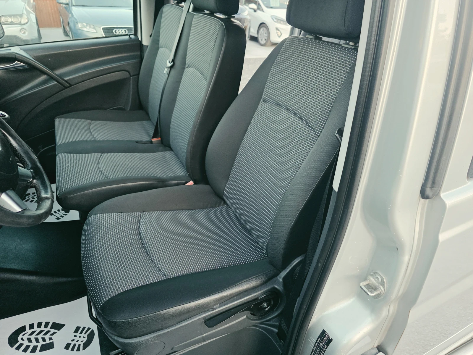 Mercedes-Benz Vito 2.2cdi 8+ 1 Автоматик, снимка 12 - Бусове и автобуси - 55732265