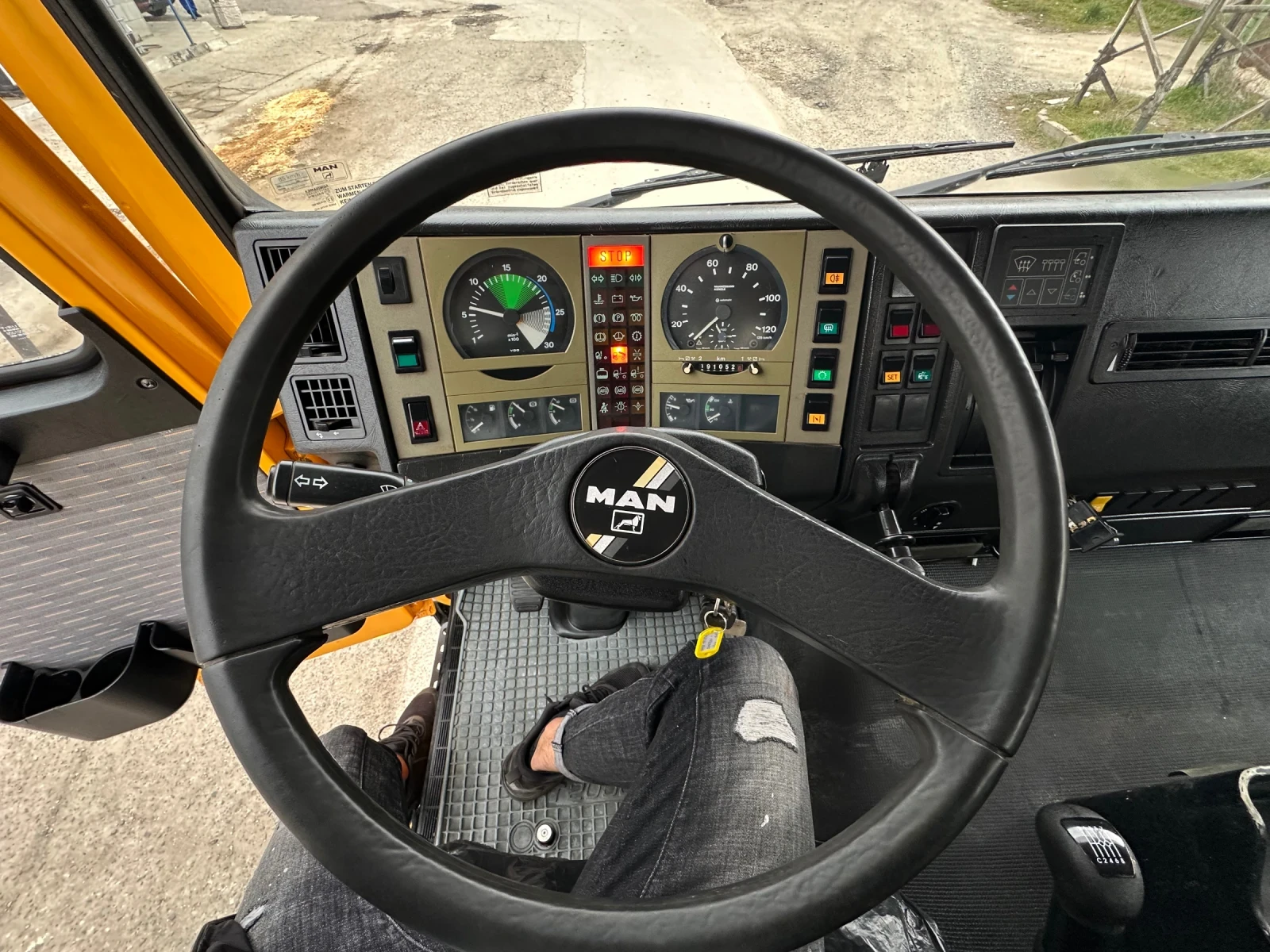 Man 17.232 4x4* Тристранен самосвал* Atlas 80.1* Топ , снимка 10 - Камиони - 53888436