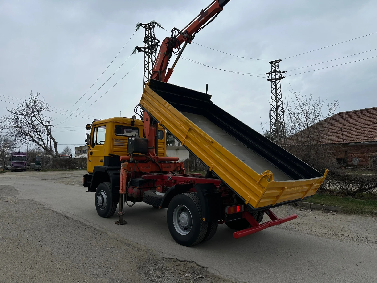 Man 17.232 4x4* Тристранен самосвал* Atlas 80.1* Топ , снимка 5 - Камиони - 53888436