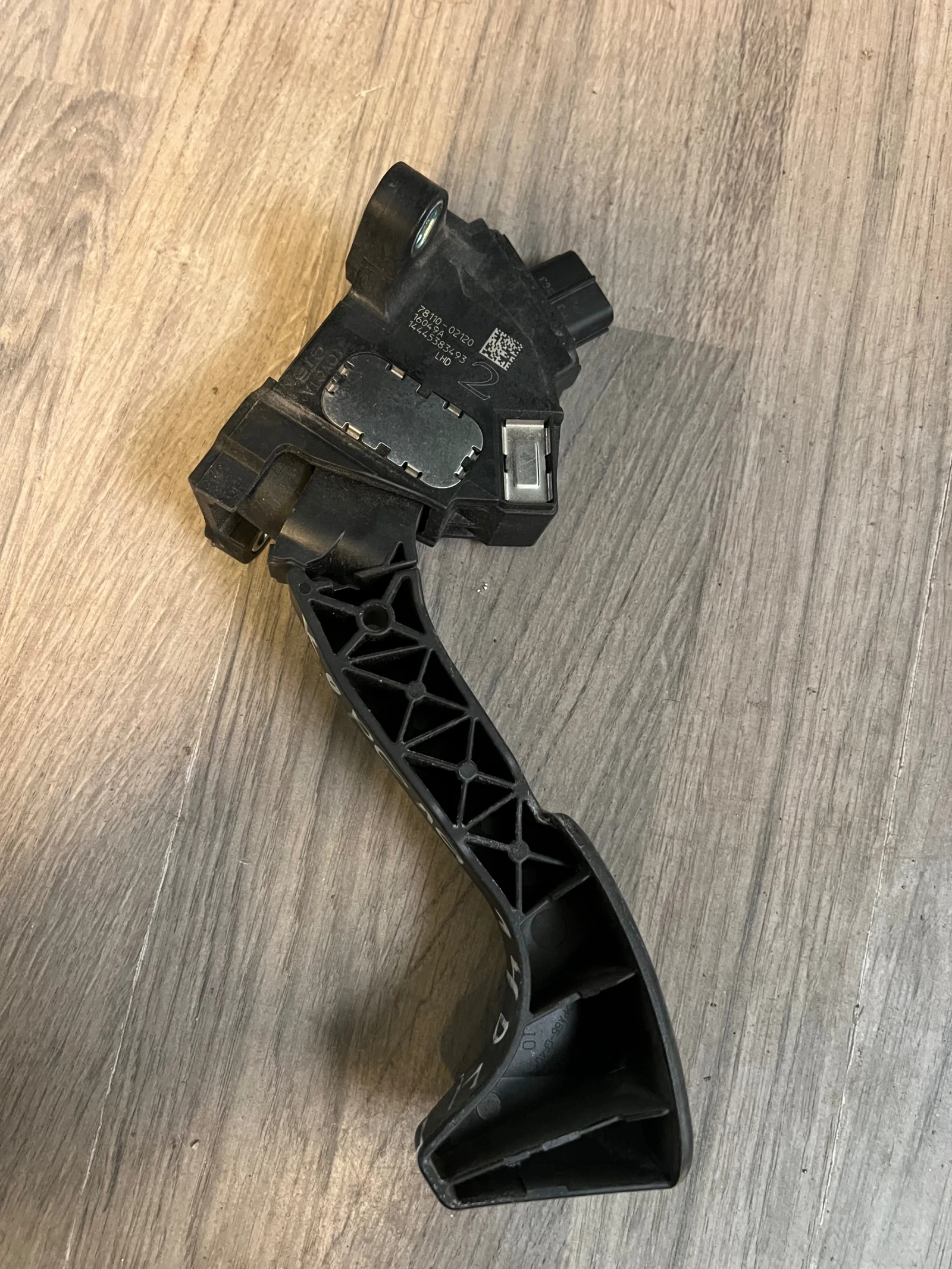 78110-02120 ����� ��� TOYOTA COROLLA 1.4D4D 78110-02120 | Mobile.bg � ����������� 2