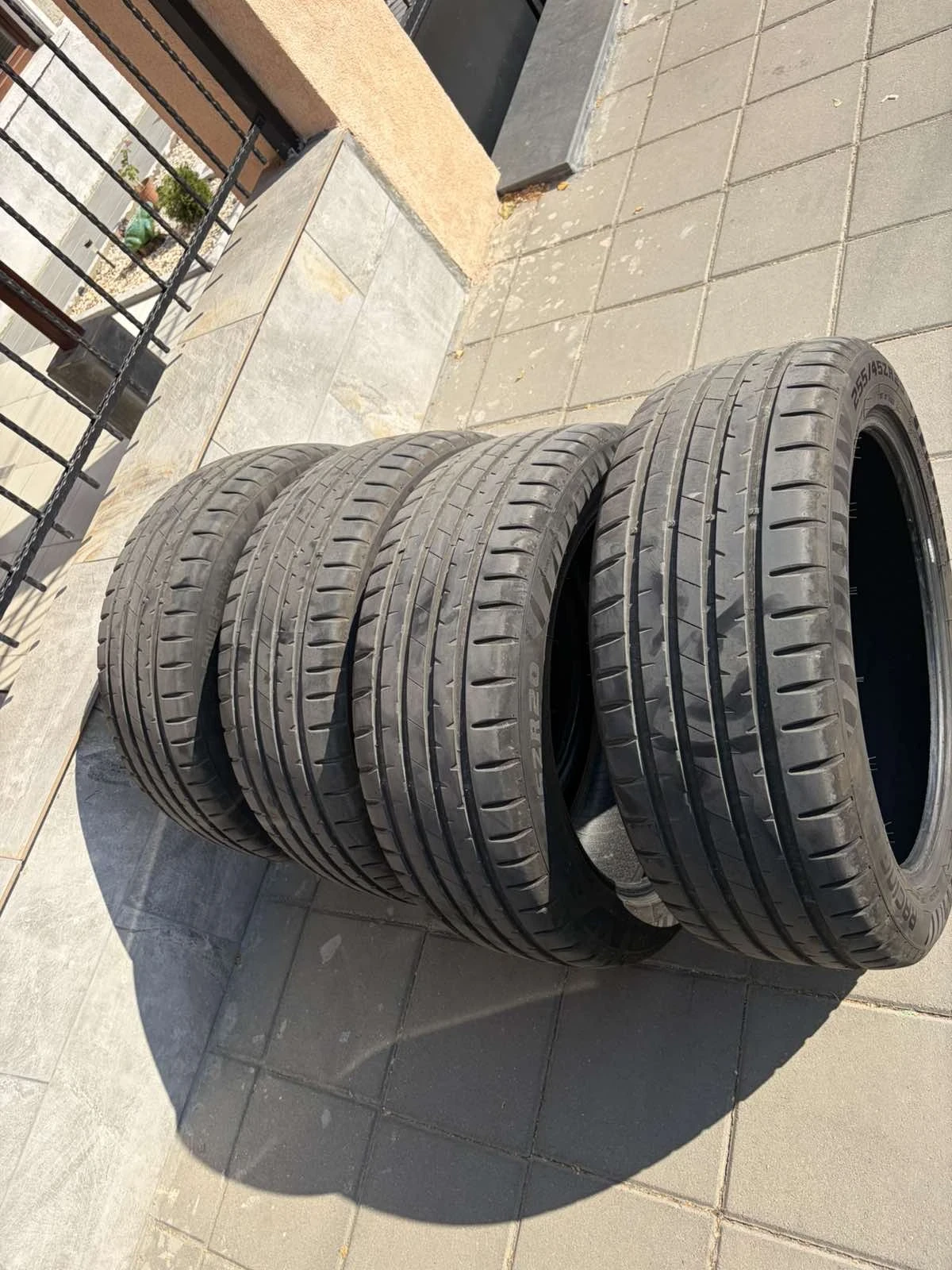 Гуми Летни 255/45R20