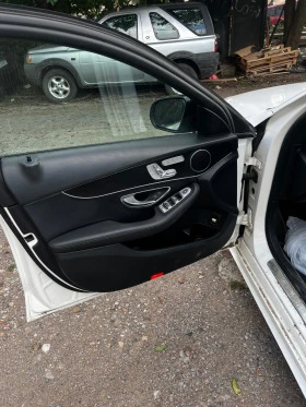 Mercedes-Benz C 300 AMG 4Matik, снимка 10
