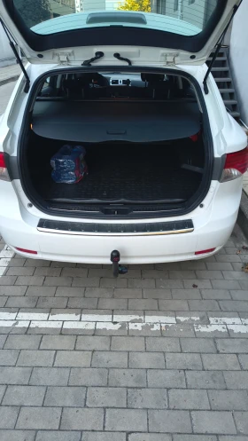 Toyota Avensis 2.0 D4D, снимка 9