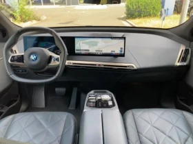 BMW iX xDRIVE/40/326HP/SPORT/HUD/SKY LOUNGE/360/ACC/518z, снимка 9