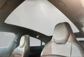 Porsche Taycan 4 / BOSE / PANO / 360 /  | Auto.bg — изображение 11