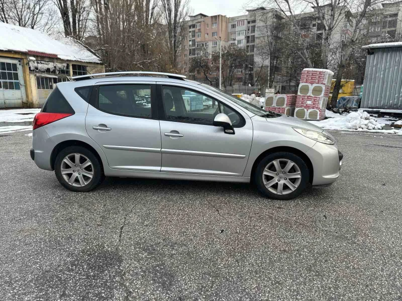 Peugeot 207  sw 1, 6 климатик панорама, снимка 6 - Автомобили и джипове - 48692878