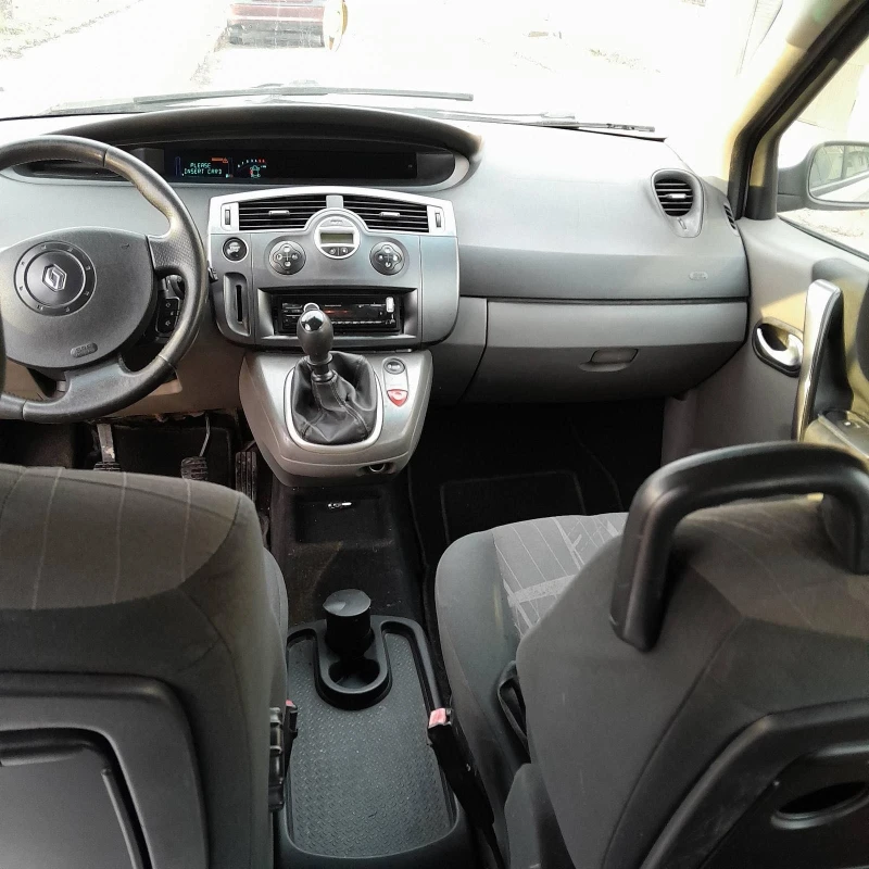 Renault Scenic Megane 1.9 DCi, снимка 7 - Автомобили и джипове - 48731532