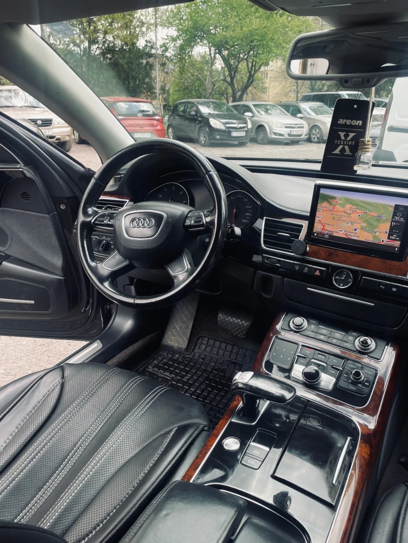 Audi A8, снимка 5 - Автомобили и джипове - 52344423