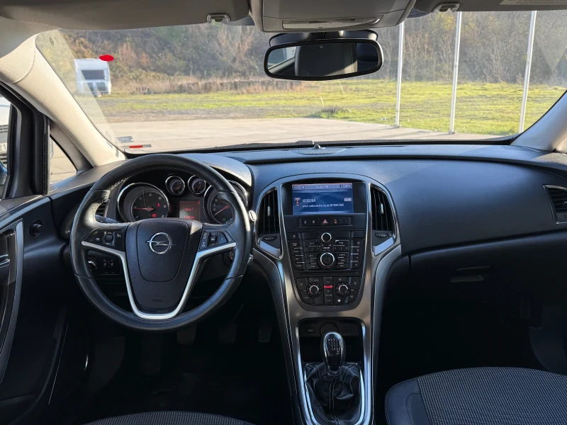 Opel Astra, снимка 11 - Автомобили и джипове - 52775421