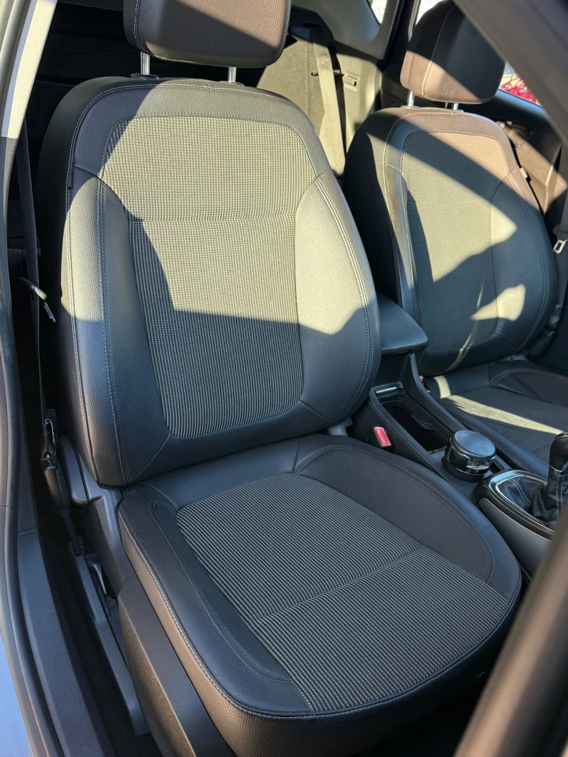 Opel Astra, снимка 9 - Автомобили и джипове - 52775421