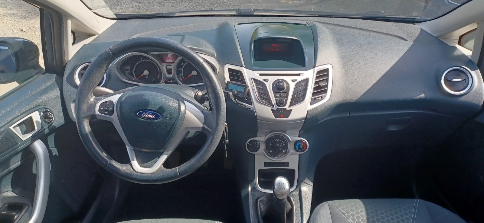 Ford Fiesta 1, 3 BENZIN 82кс. УНИКАТ  - изображение 9