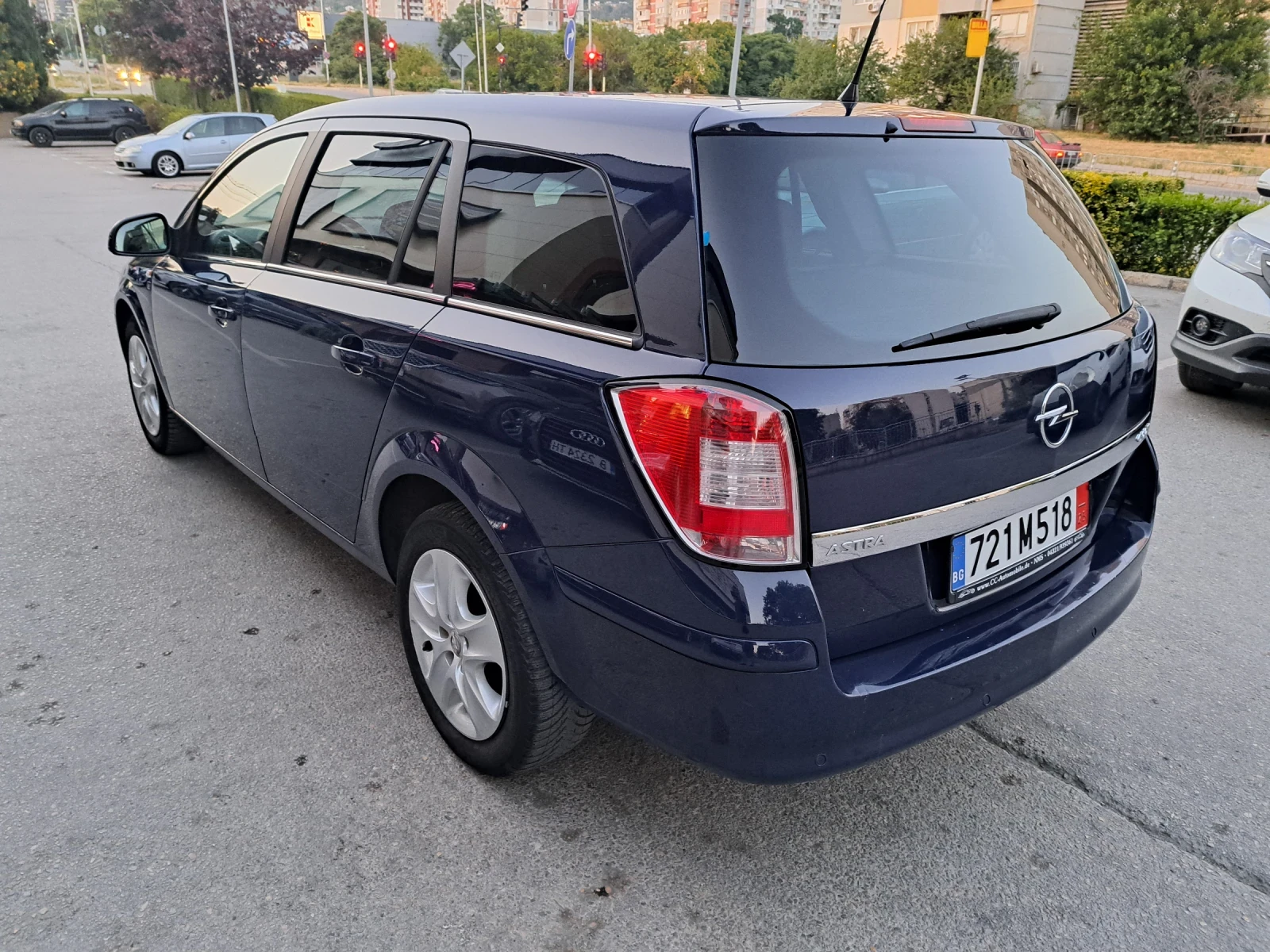 Opel Astra 1.7 110к.с 6ск. - изображение 4