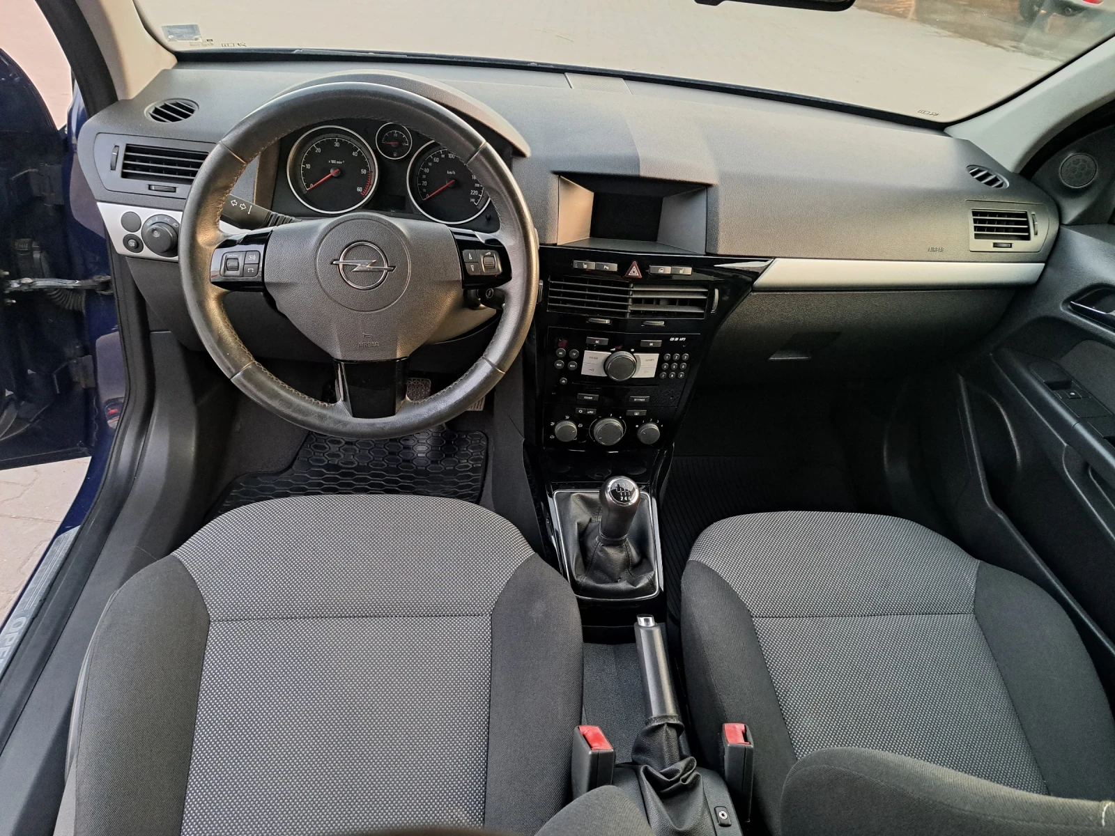 Opel Astra 1.7 110к.с 6ск. - изображение 10