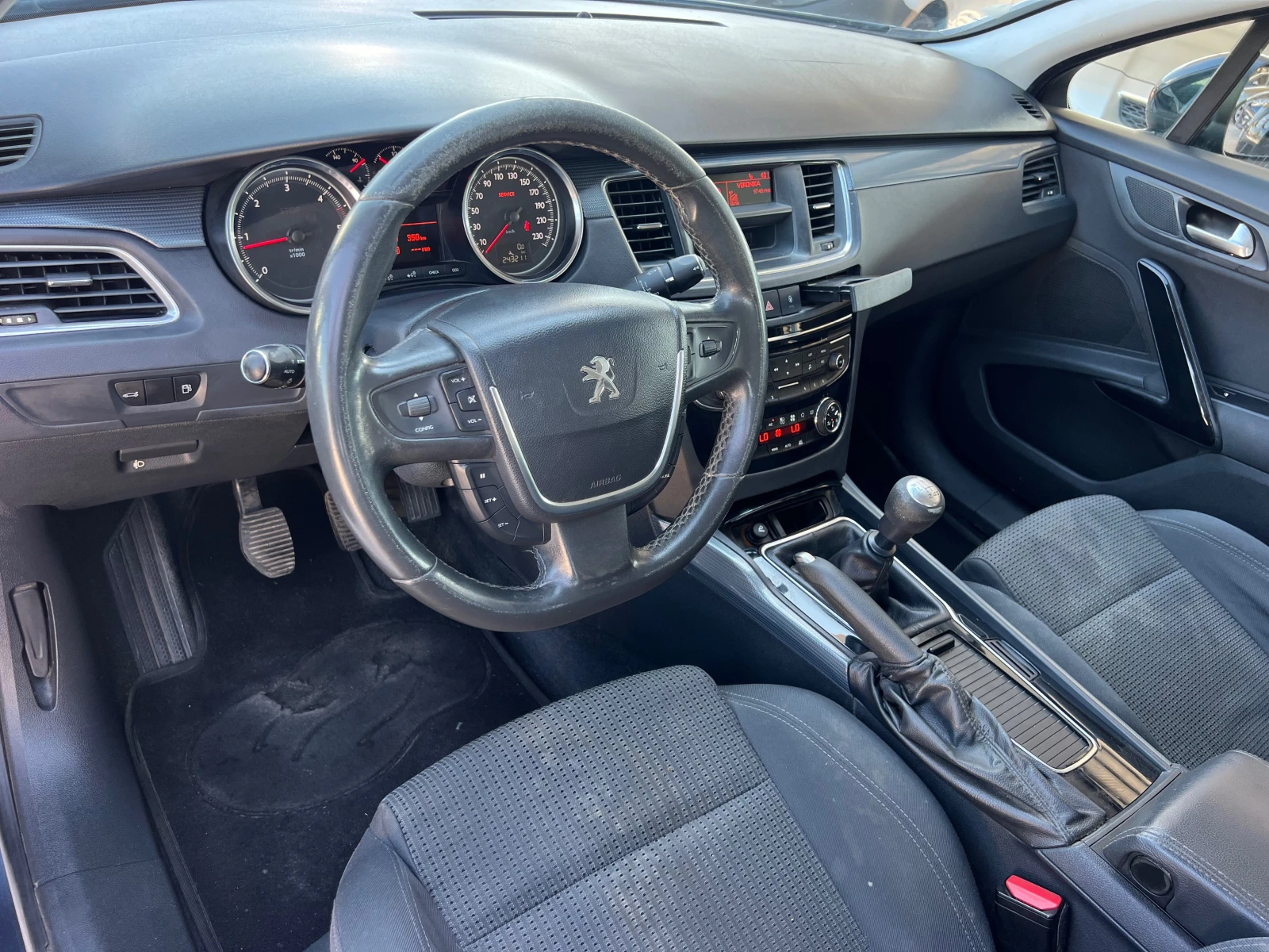 Peugeot 508 2.0HDI SEDAN/KLIMATRONIK/6sk/UNIKAT - изображение 10