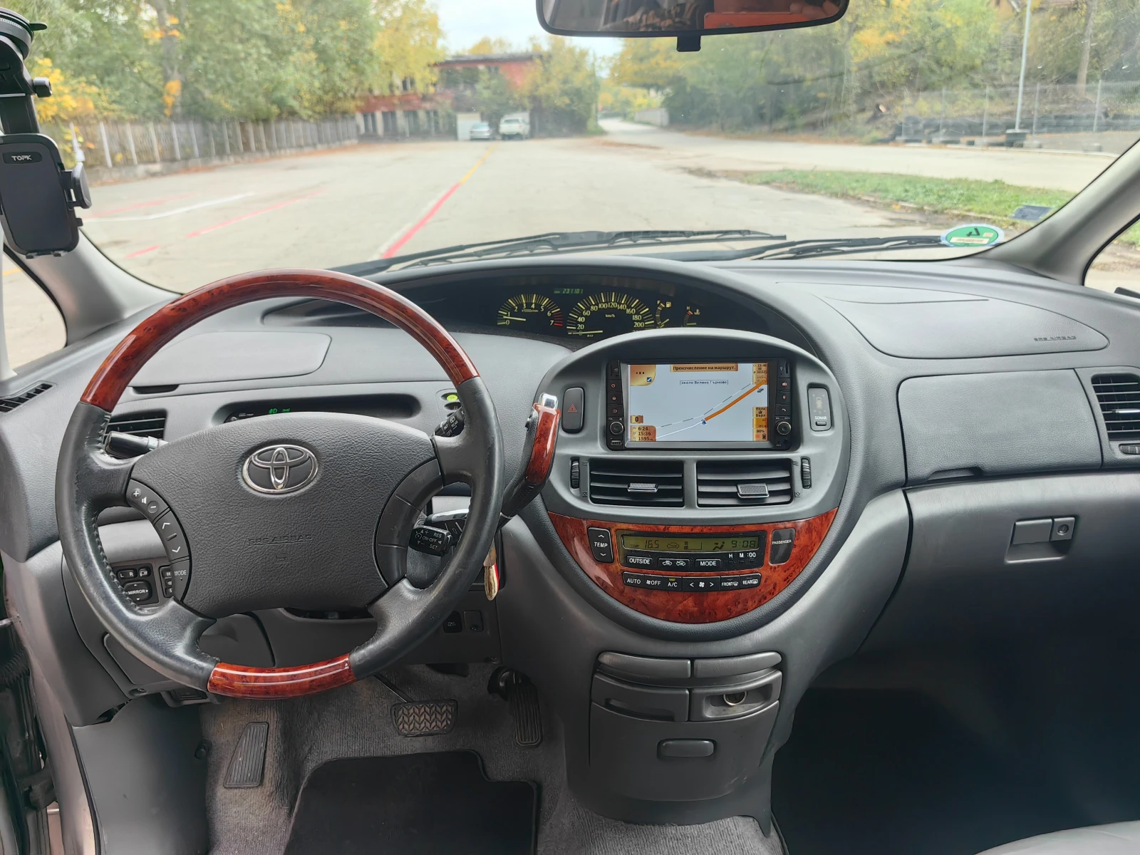 Toyota Previa 2.4i Газов Инжекцион - изображение 10
